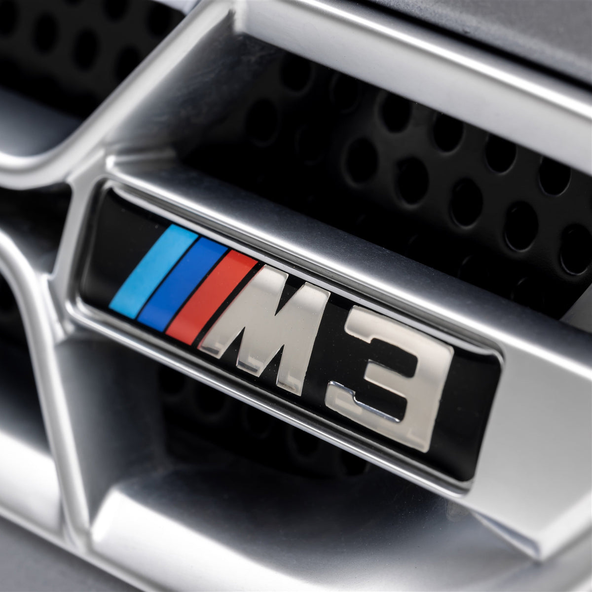 Vorsteiner Limited Side Grilles for BMW M3 E46 - view 5