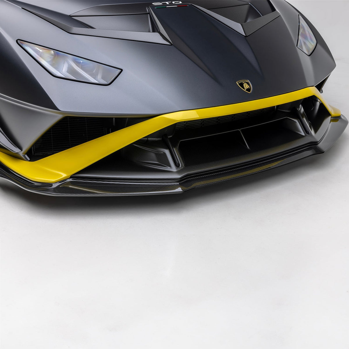 Vorsteiner Front Spoiler for Lamborghini Huracan STO - view 5