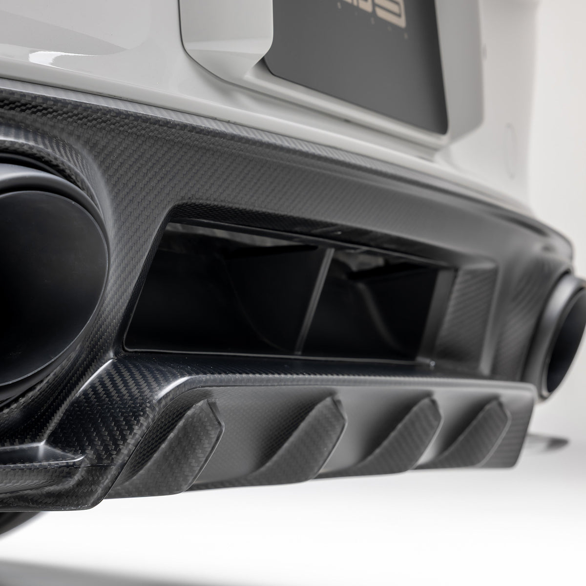 Vorsteiner Rear Diffuser for Porsche 911 Turbo / Turbo S - view 7