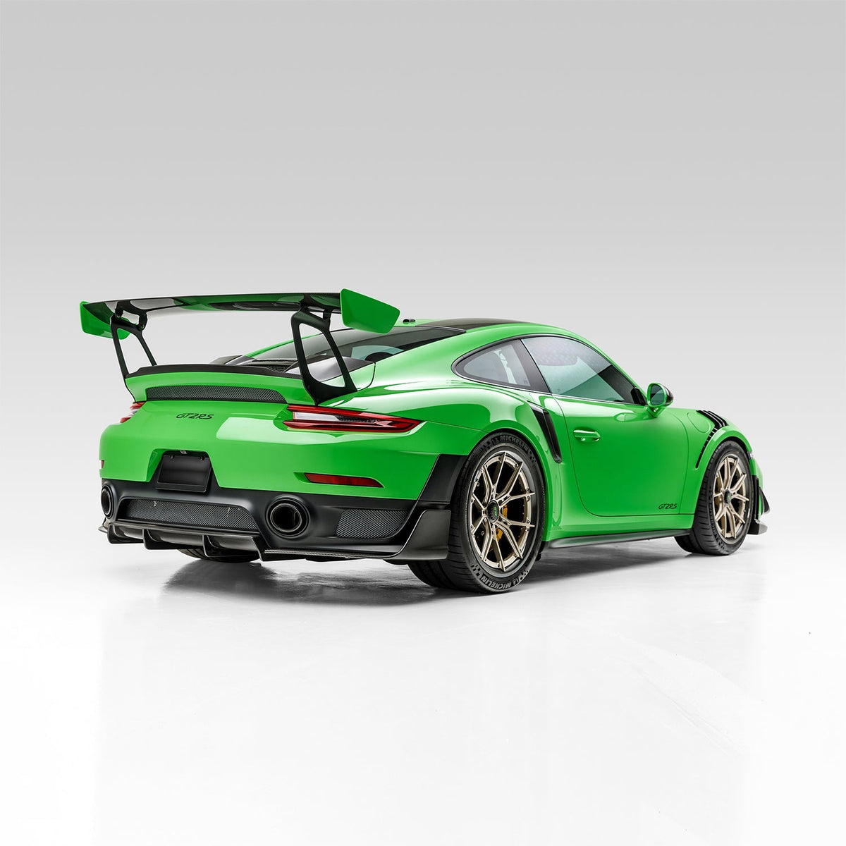 Vorsteiner Rear Decklid Spoiler for Porsche 911 GT2 RS / GT3 RS - view 4