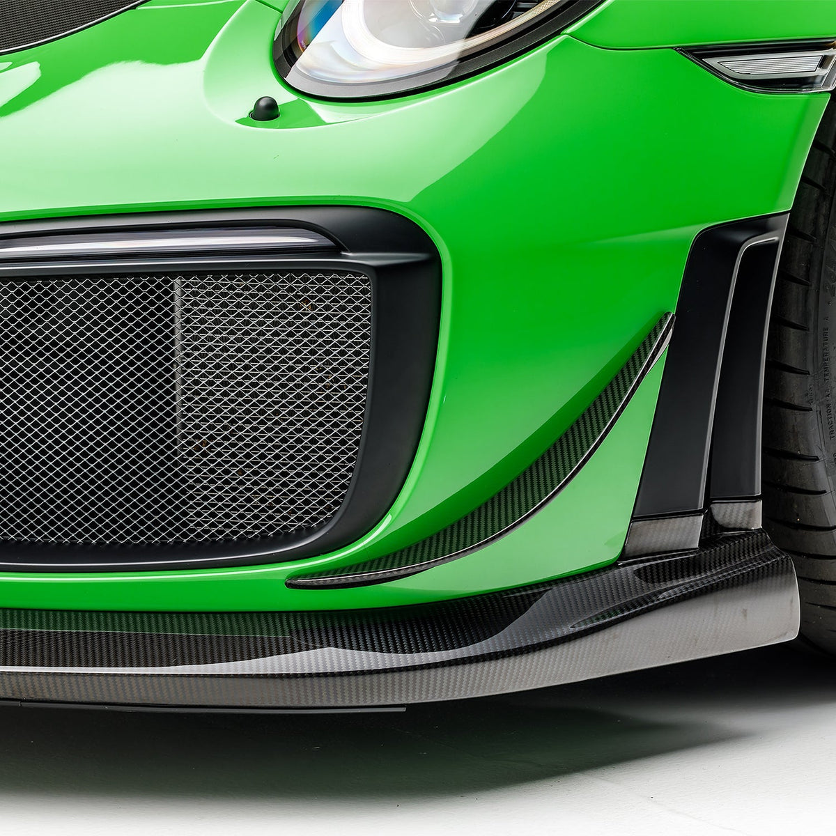Vorsteiner Front Spoiler for Porsche 911 GT2 RS - view 4