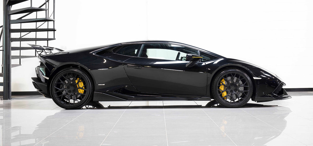 Urban Huracan carbon side sills