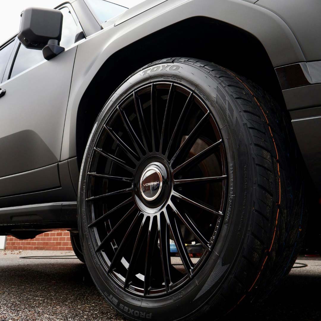 22" Vossen HF8 Gloss Black 22x9.5 Concave Wheels Rims Fits Lexus GX550