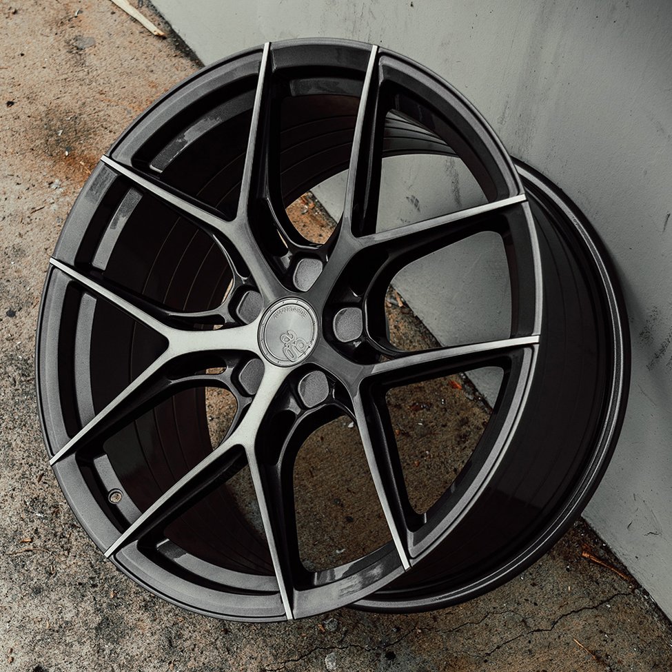 20/21" Avant Garde M580R Dark Graphite 20x9 21x12 Wheels Rims Fits Corvette C8