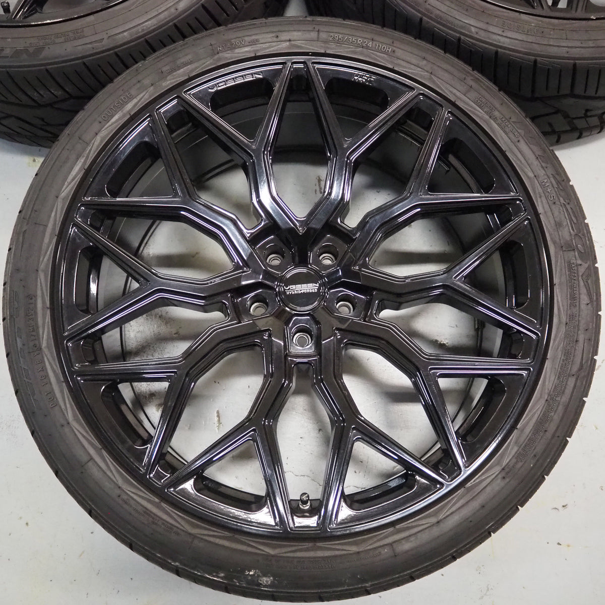 24" Vossen HF2 Gloss Black Concave Wheels Rims Fits G550 G55 G63 G65