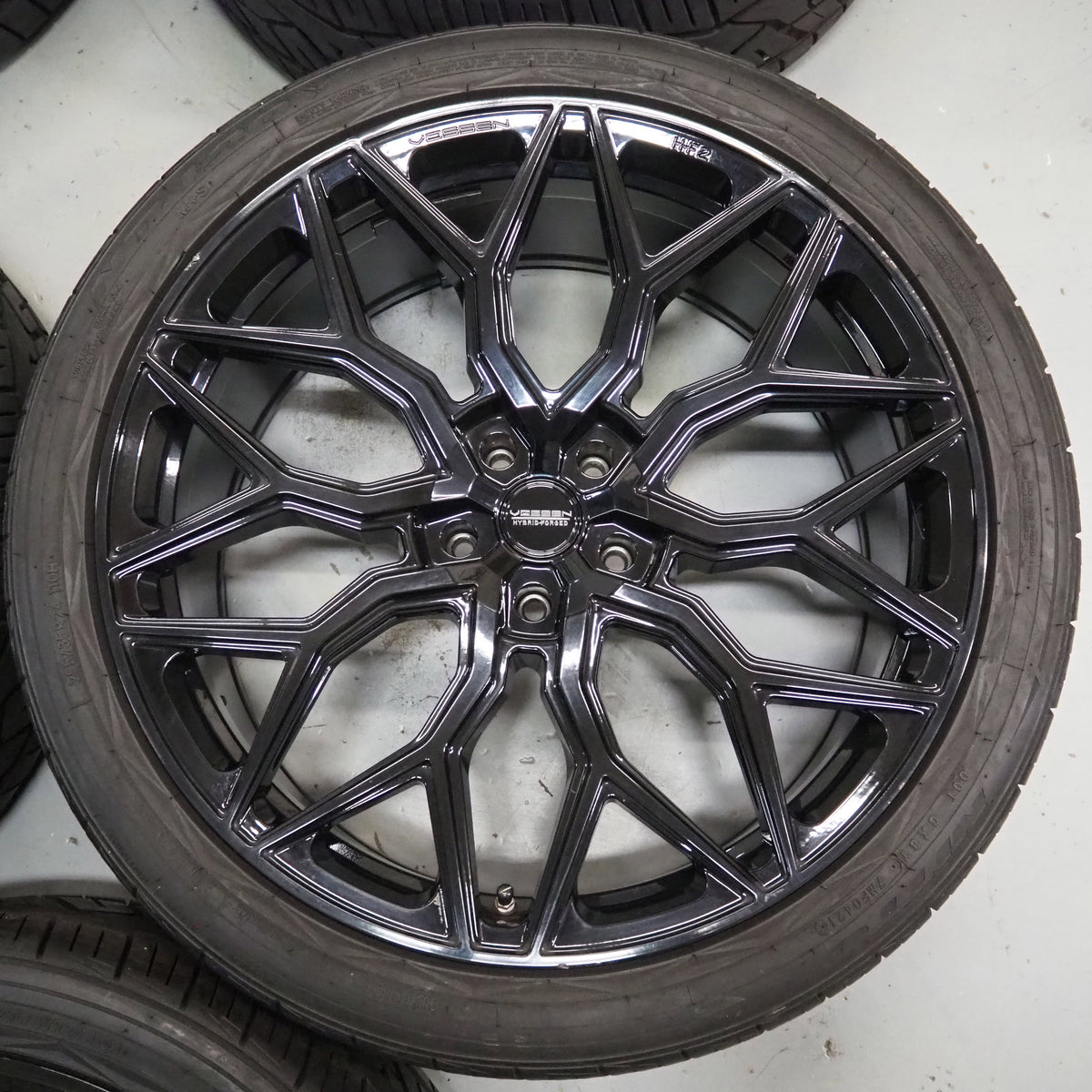 24" Vossen HF2 Gloss Black Concave Wheels Rims Fits G550 G55 G63 G65
