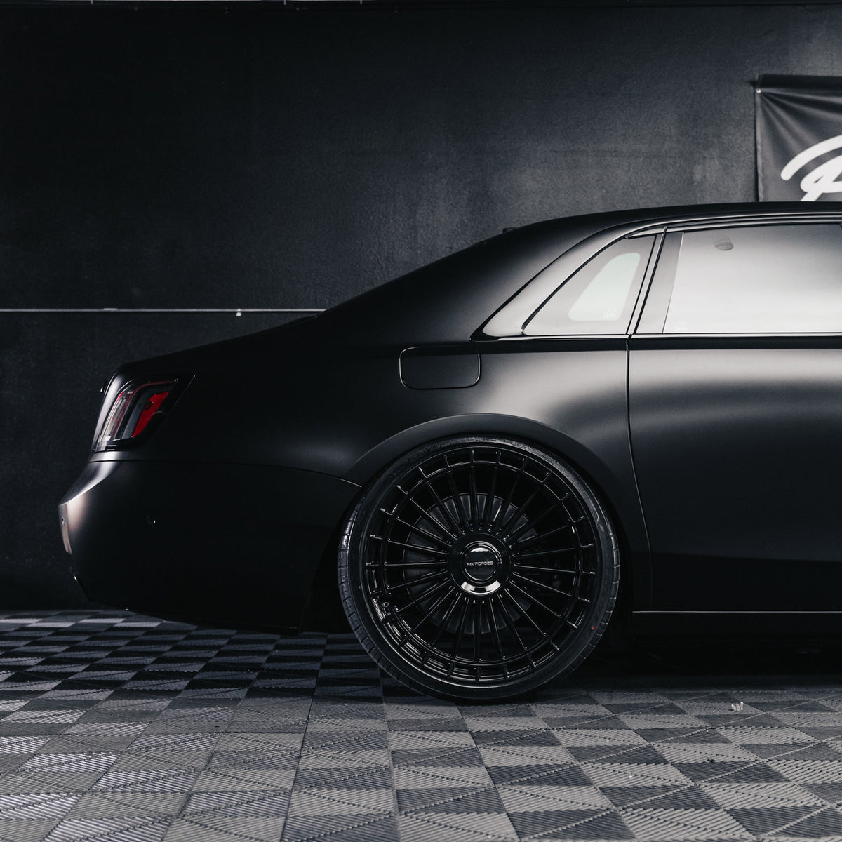 MV Forged MVF40 Black 22x9 22X10.5 Concave Wheels Rims Fits Rolls Royce Ghost