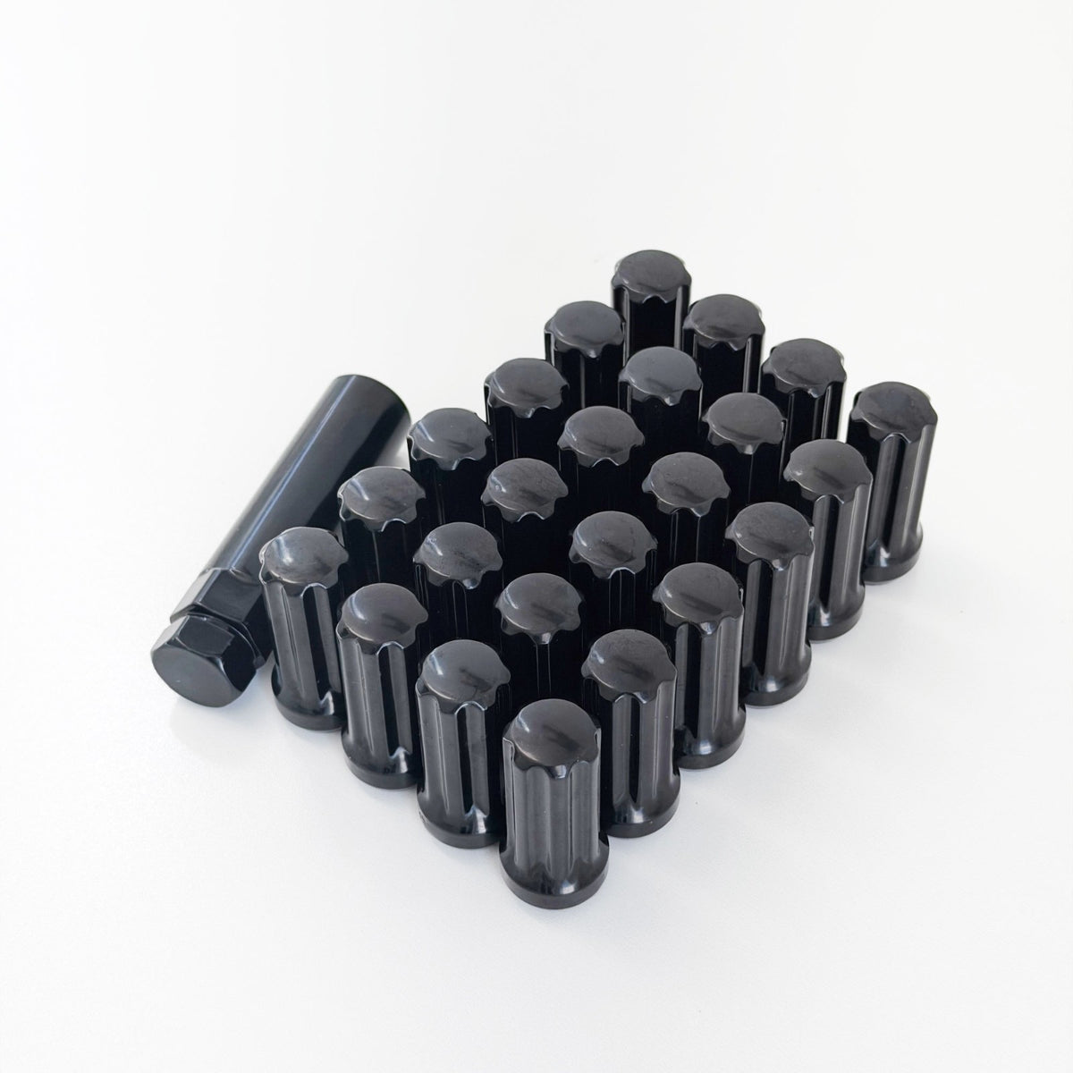 Truck Spline Lug Nuts M14x1.50 – 60° Conical Acorn (24 Pack + Key) – Black view 4