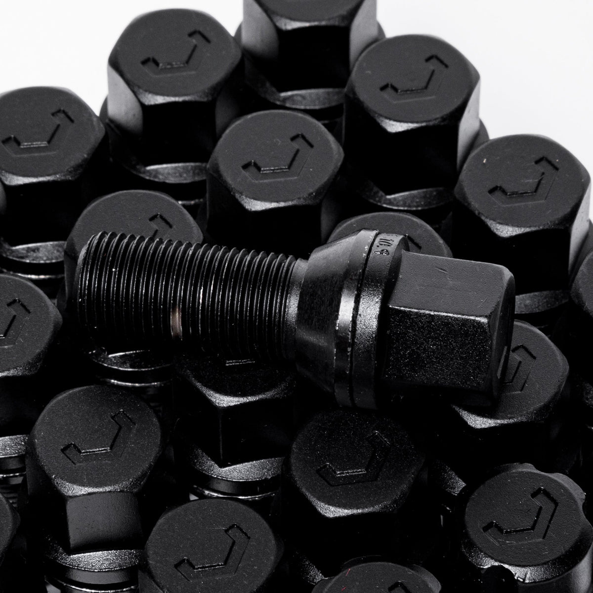 Vossen Lug Bolts M14x1.50 30mm – Grade 10.9 Steel (20 Pack) – view 12
