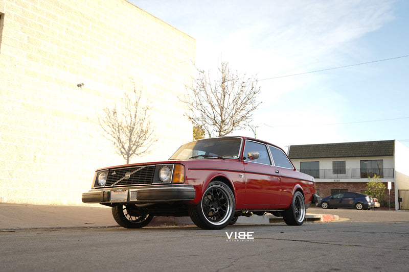 1979 Volvo 240 DL Coupe on AG Luxury AGL43 forged wheels, 18x8, a Vibe Motorsports build