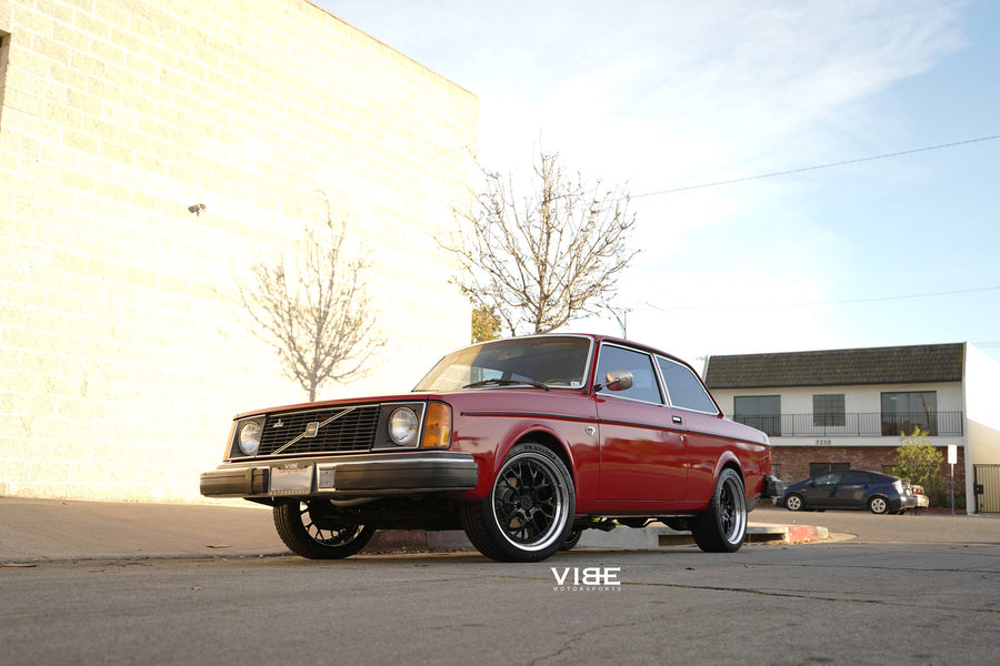 1979 Volvo 240 DL Coupe on AG Luxury AGL43 forged wheels, 18x8 in gloss black face, polished lip (3-piece standard profile) - Vibe Motorsports build