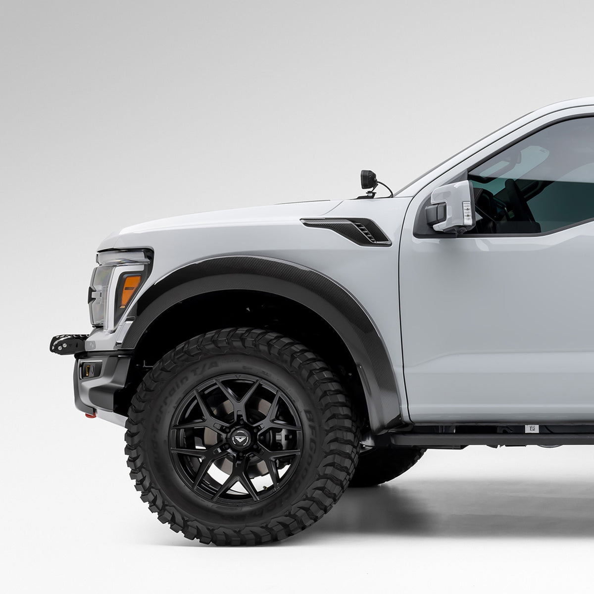Vorsteiner Fender Side Vents for Ford F-150 Raptor / Raptor R - view 7