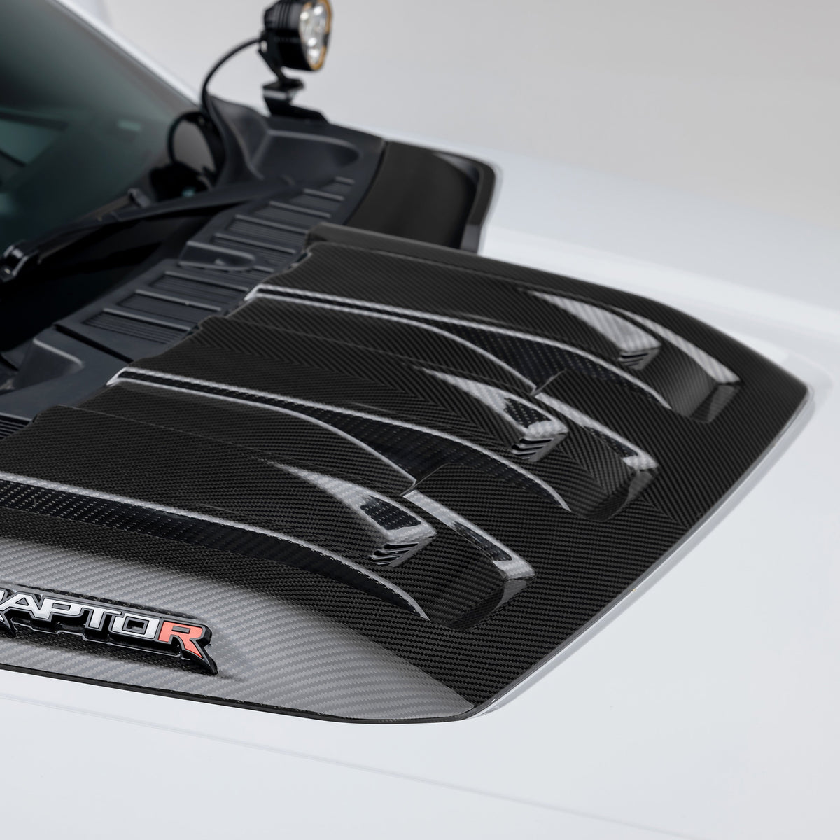 Vorsteiner Hood Trim Scoop for Ford F-150 Raptor / Raptor R - view 5