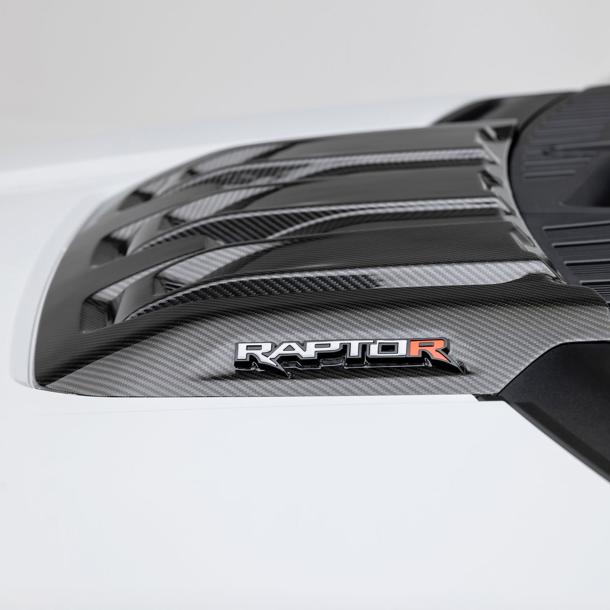 Vorsteiner Hood Trim Scoop for Ford F-150 Raptor / Raptor R - view 6