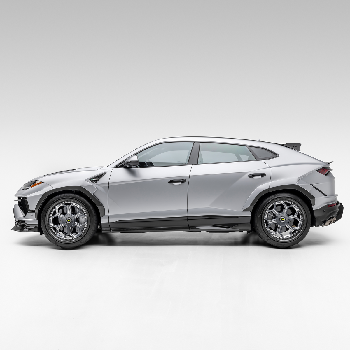 Vorsteiner Decklid Spoiler for Lamborghini Urus Performante / Urus S - view 7
