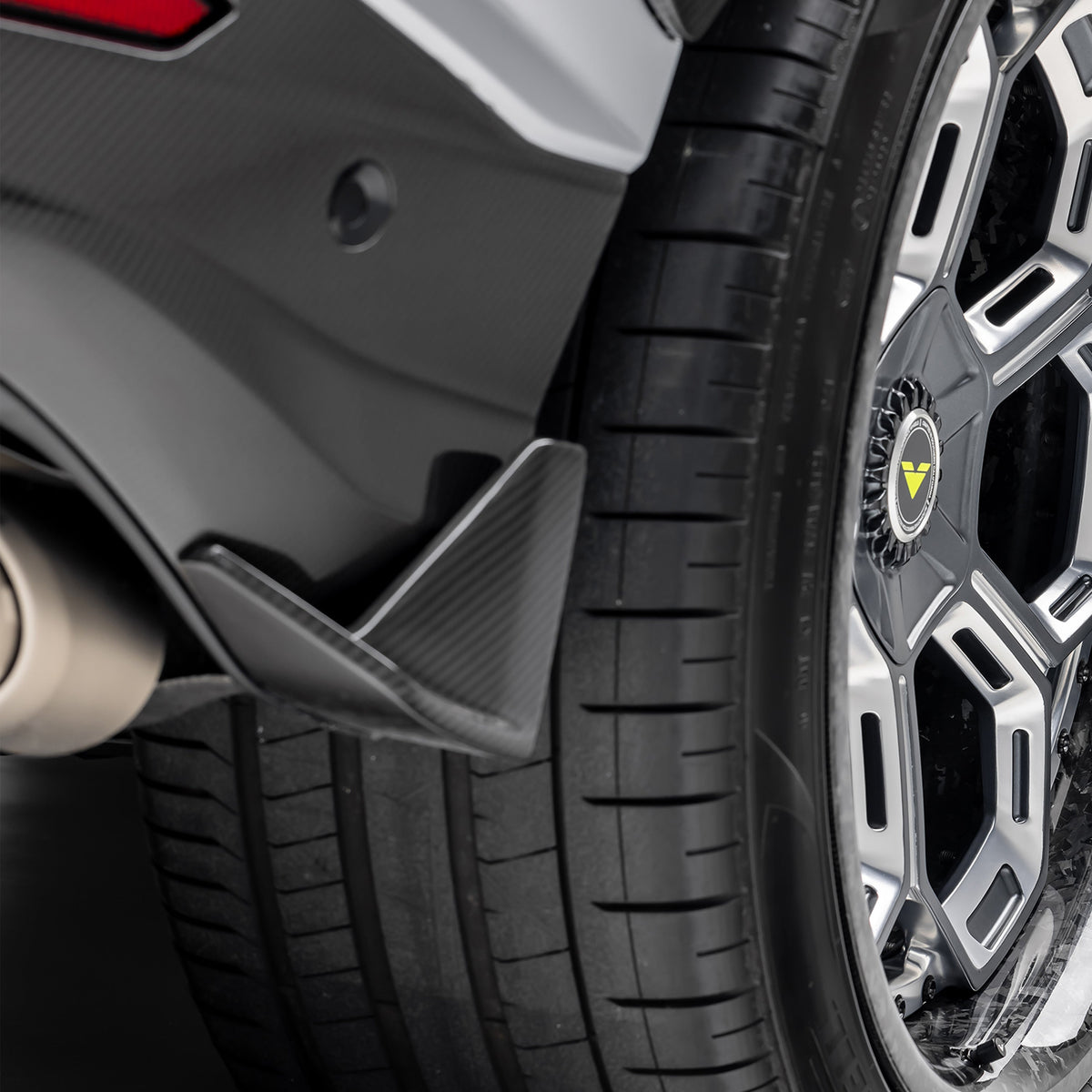 Vorsteiner Side Fins for Lamborghini Urus Performante / Urus S - view 3