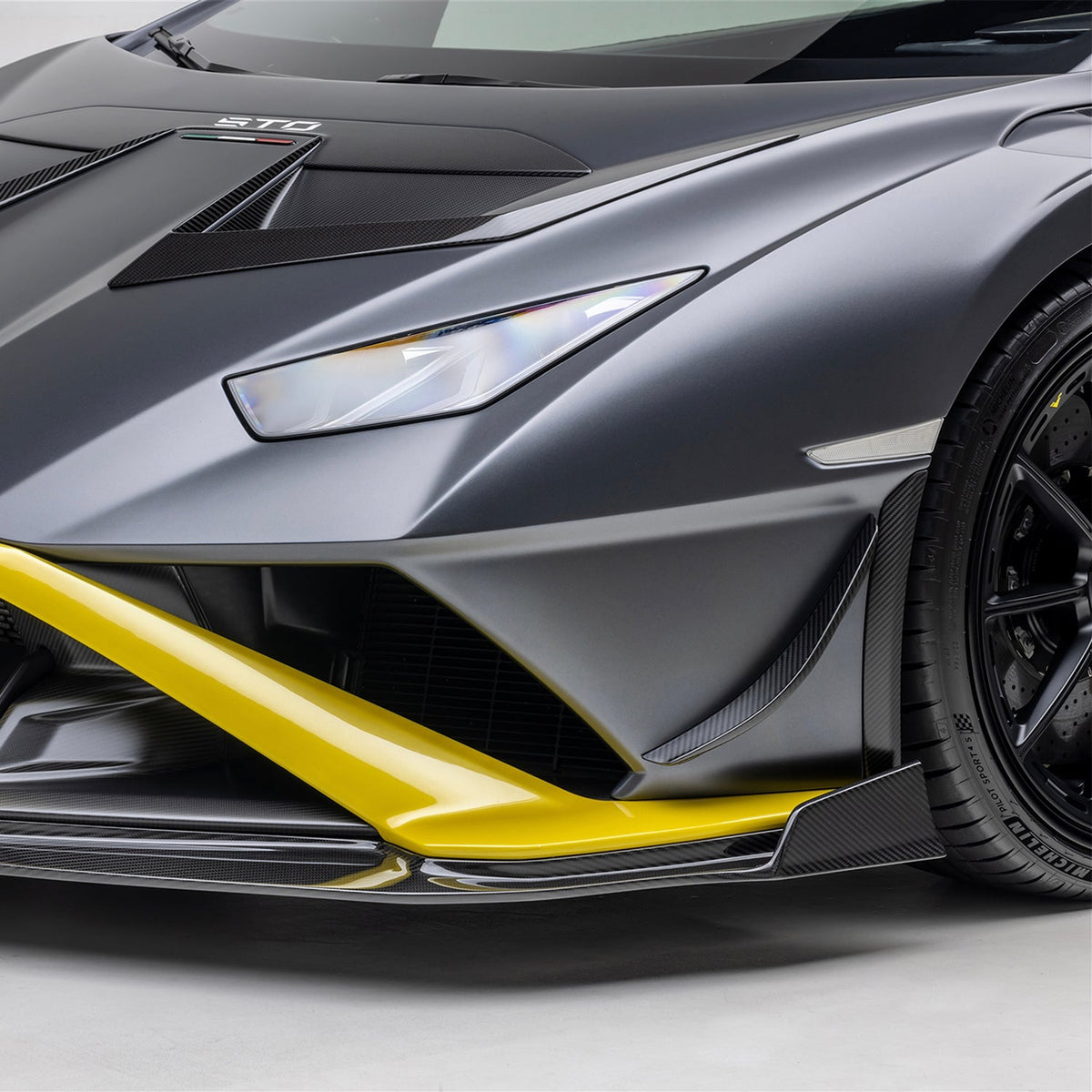 Vorsteiner Canards for Lamborghini Huracan STO - view 5