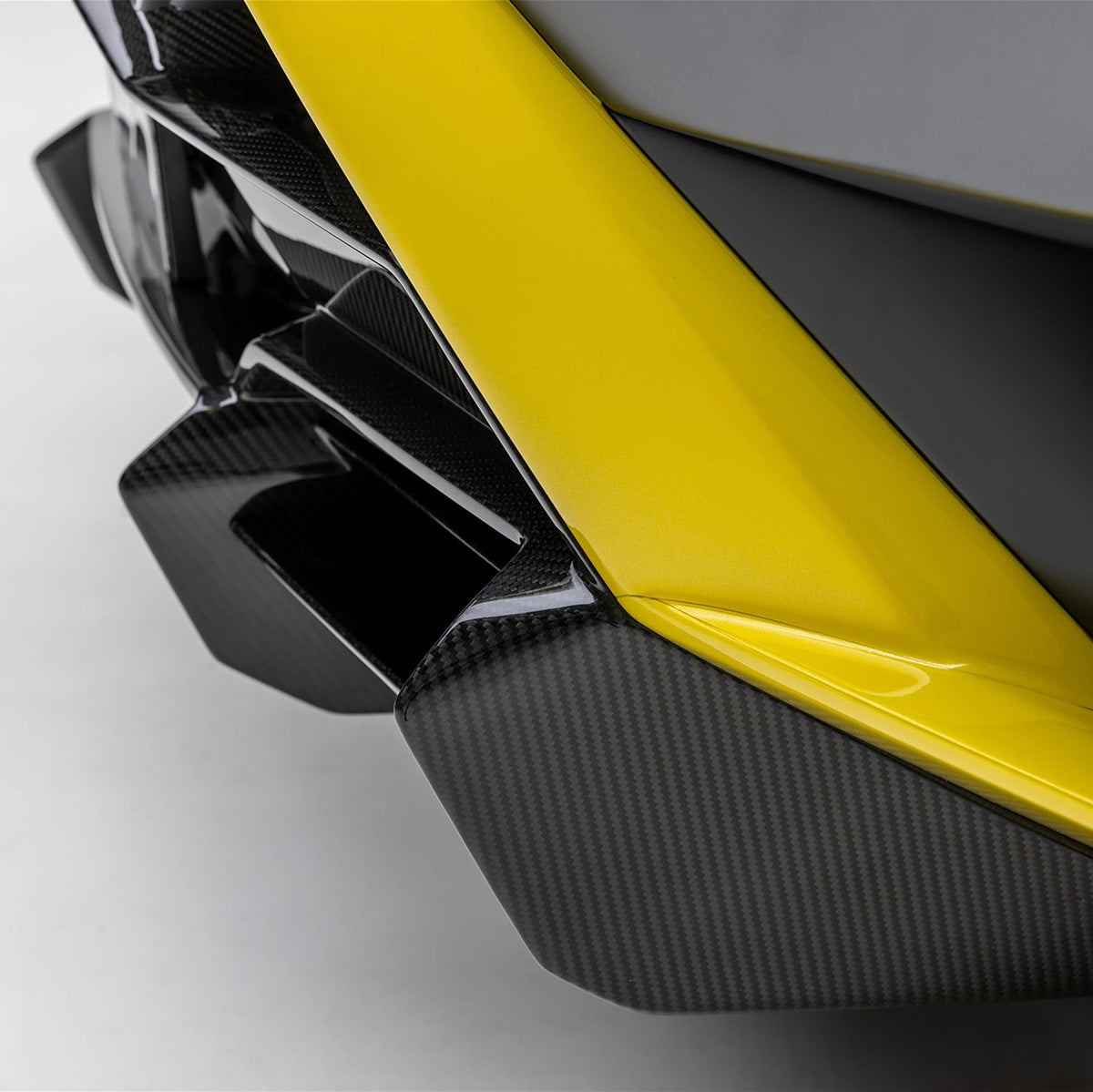 Vorsteiner Rear Diffuser for Lamborghini Huracan STO - view 6