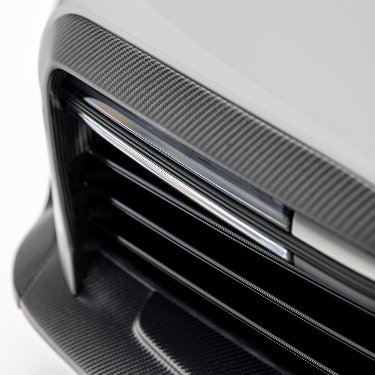 Vorsteiner Front Intake Trim (With Front Spoiler POV4020/POV4025 Only) for Porsche 911 Turbo / Turbo S - view 4