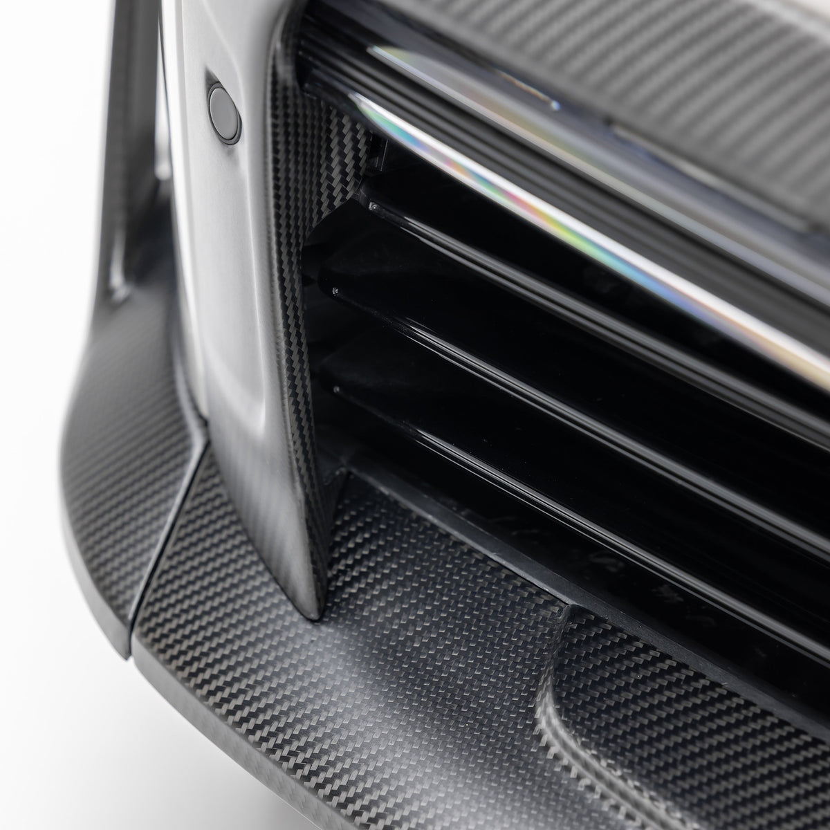 Vorsteiner Front Intake Trim (With Front Spoiler POV4020/POV4025 Only) for Porsche 911 Turbo / Turbo S - view 5