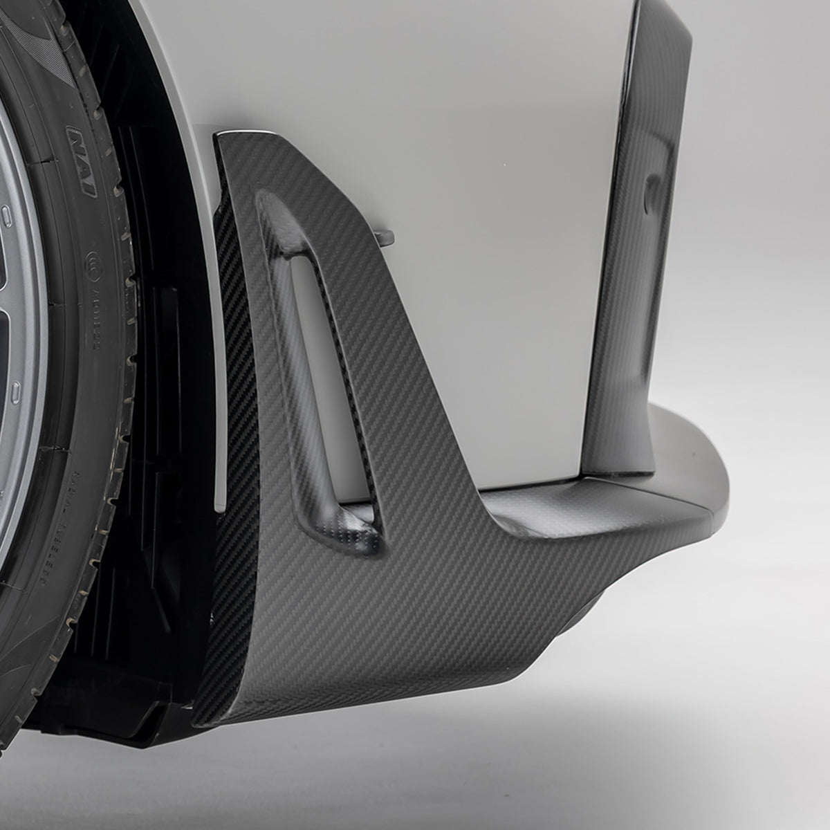 Vorsteiner Front Spoiler Winglets for Porsche 911 Turbo / Turbo S - view 4