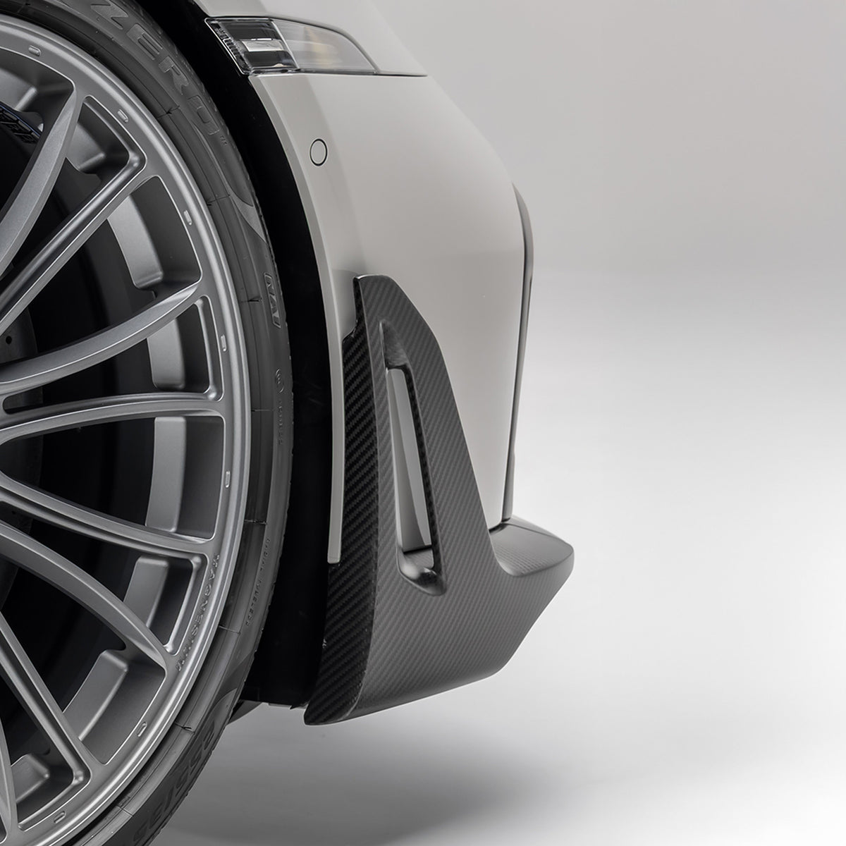 Vorsteiner Front Spoiler Winglets for Porsche 911 Turbo / Turbo S - view 5