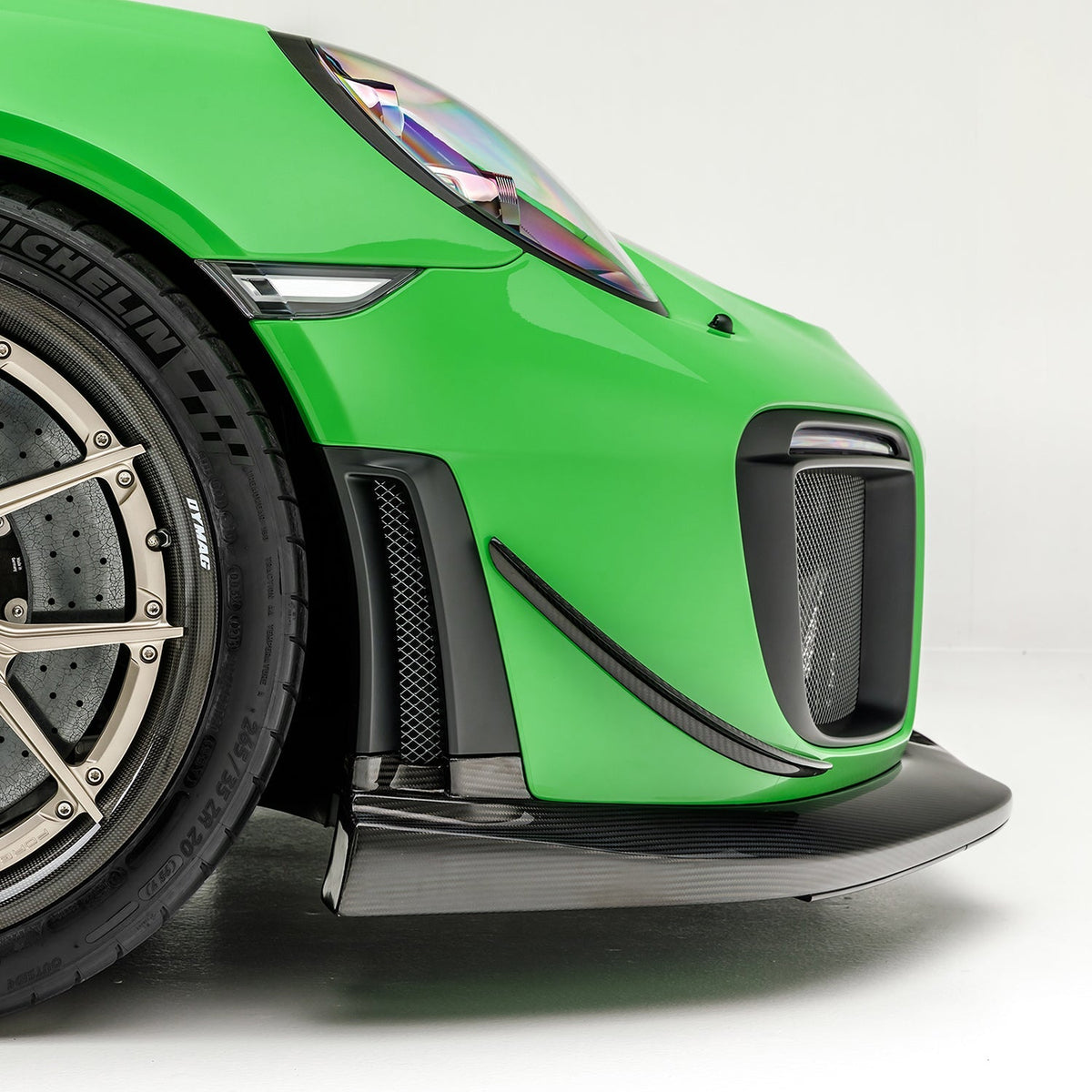 Vorsteiner Front Canards for Porsche 911 GT2 RS - view 7