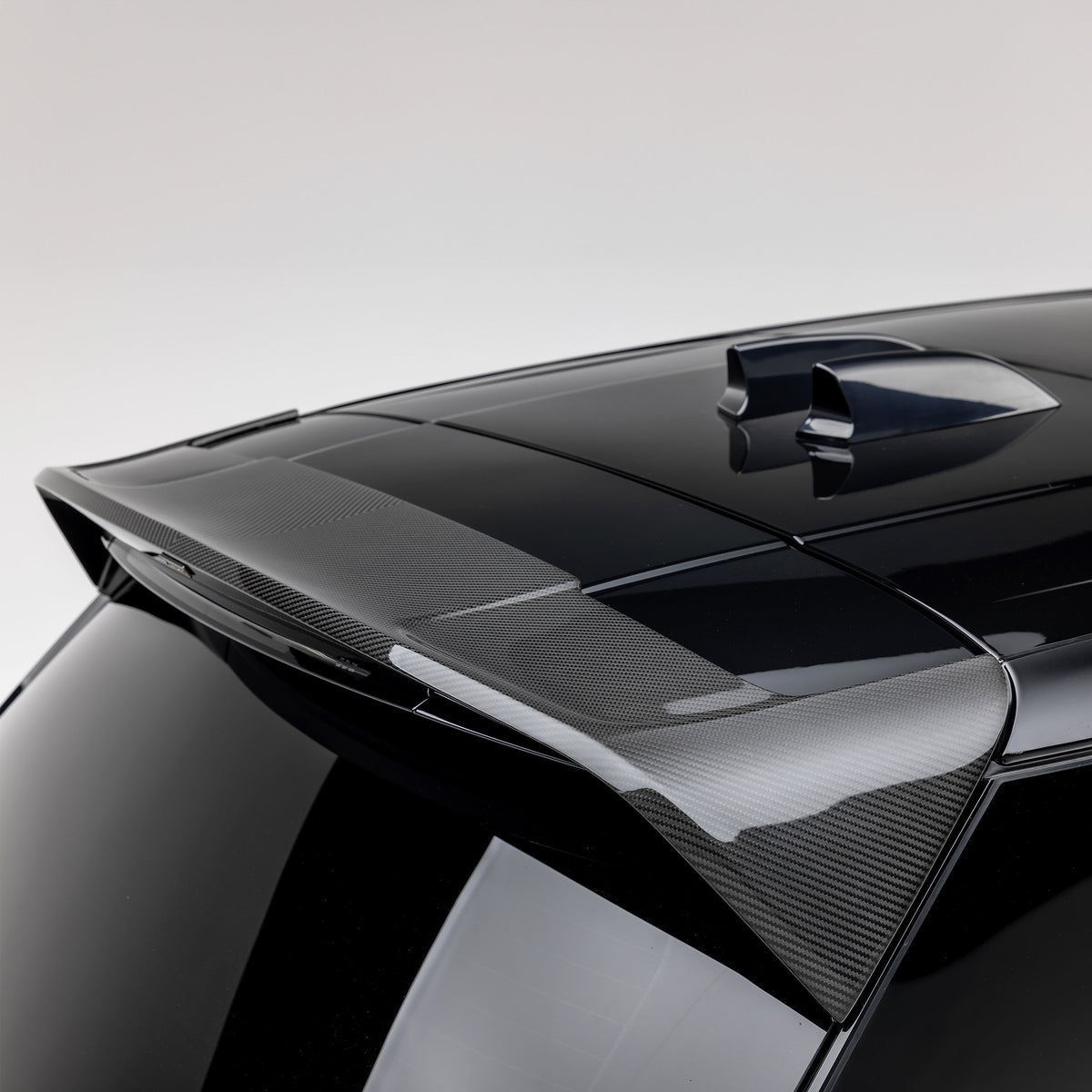 Vorsteiner Roof Spoiler (LWB version) for Land Rover Range Rover L460