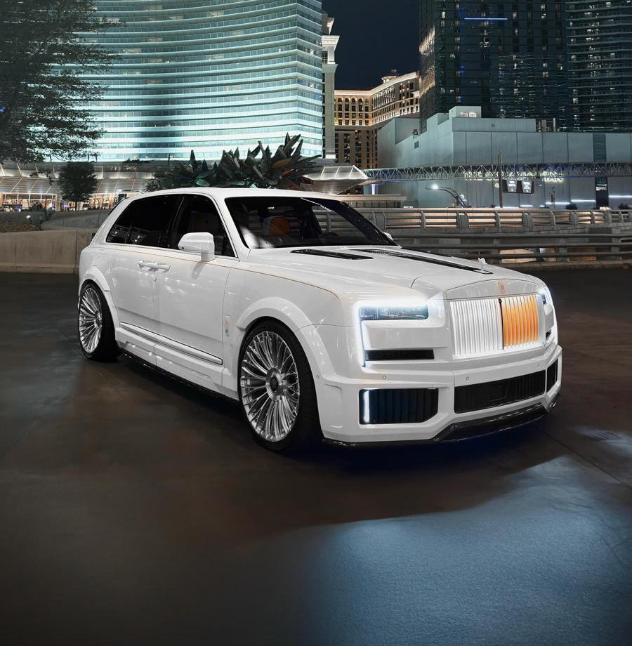 Rolls-Royce Cullinan Series II with Urban carbon Widetrack program