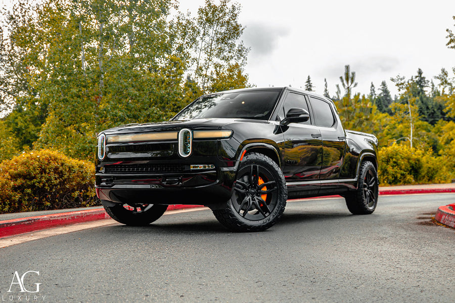 Rivian R1T on AG Luxury Aero.64 forged wheels in matte black finish