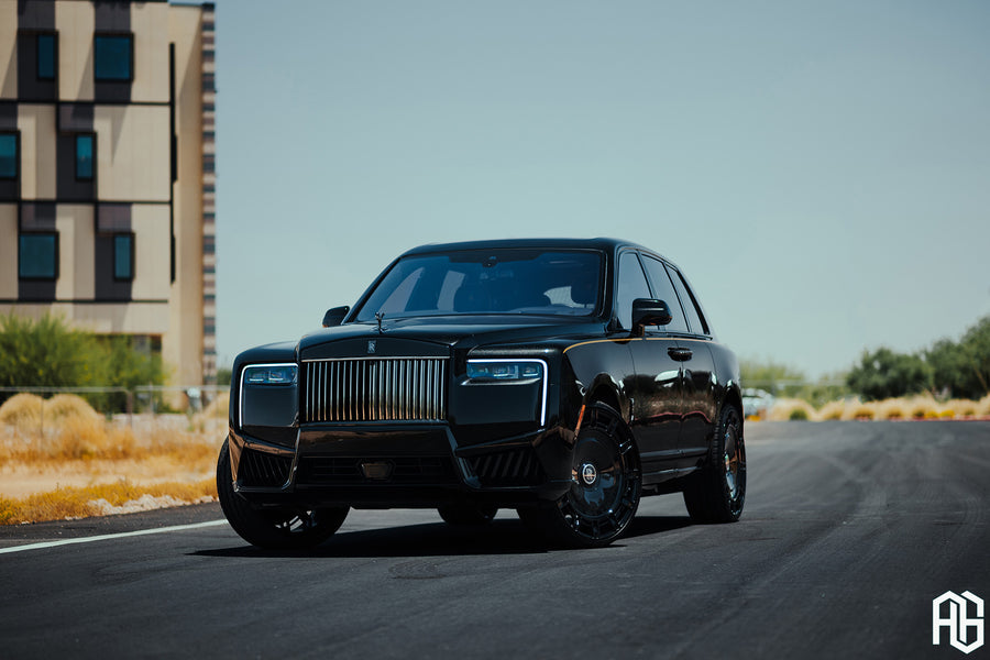 Rolls-Royce Cullinan on AG Luxury AGL100 forged wheels in gloss black finish