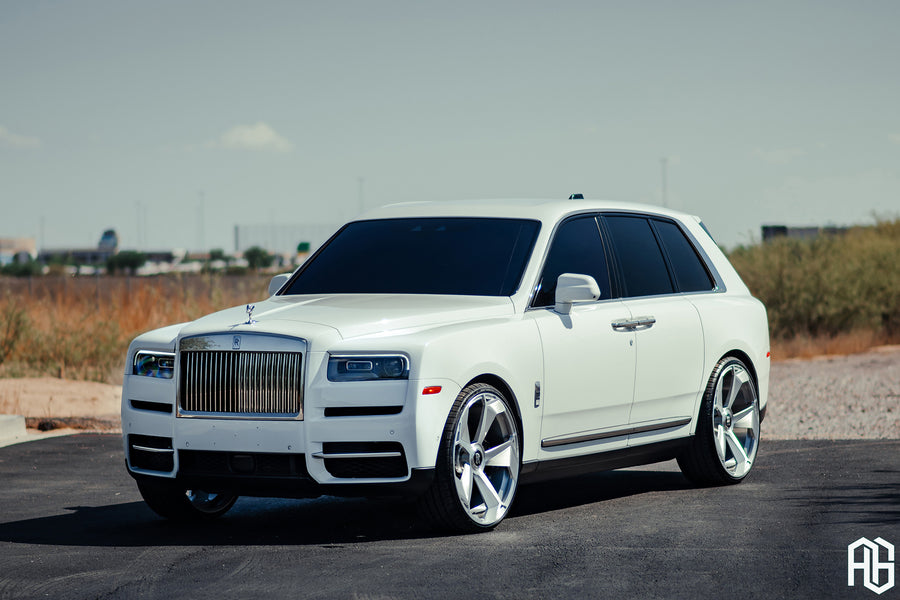 Rolls-Royce Cullinan on AG Luxury AGL104 forged wheels in brushed finish