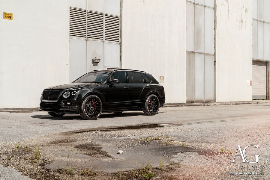 Bentley Bentayga on AG Luxury AGL41 forged wheels in gloss black / matte black finish - view 2