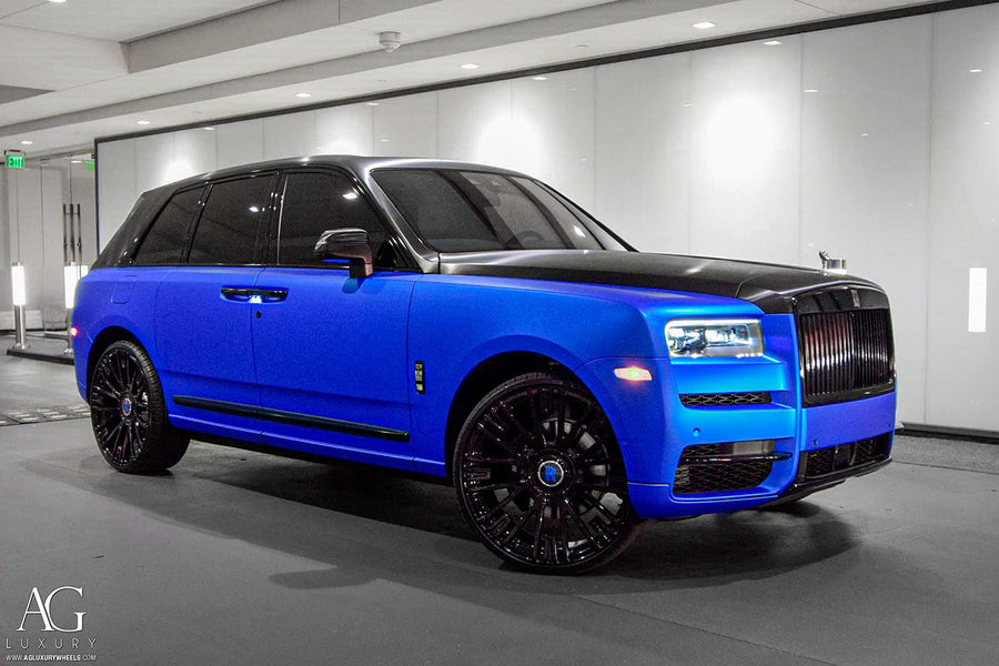 Rolls-Royce Cullinan on AG Luxury AGL62 forged wheels in gloss black finish