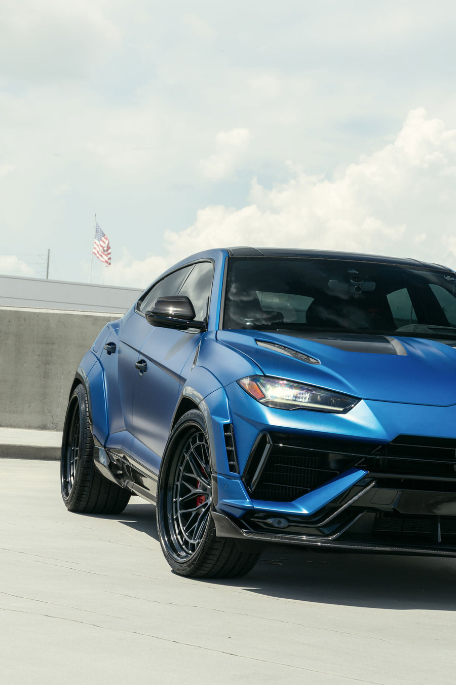 Lamborghini Urus on AL13 A090-R forged wheels in Satin Black / Gloss Black finish