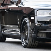 Rolls-Royce Cullinan on AL13 C00-109R forged wheels in Gloss Black / Gloss Black Aerodisc finish