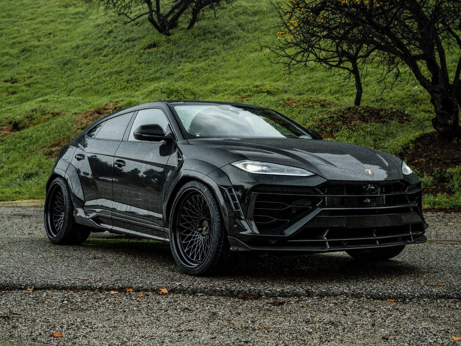 Lamborghini Urus on AL13 C020 forged wheels in Gloss Black finish