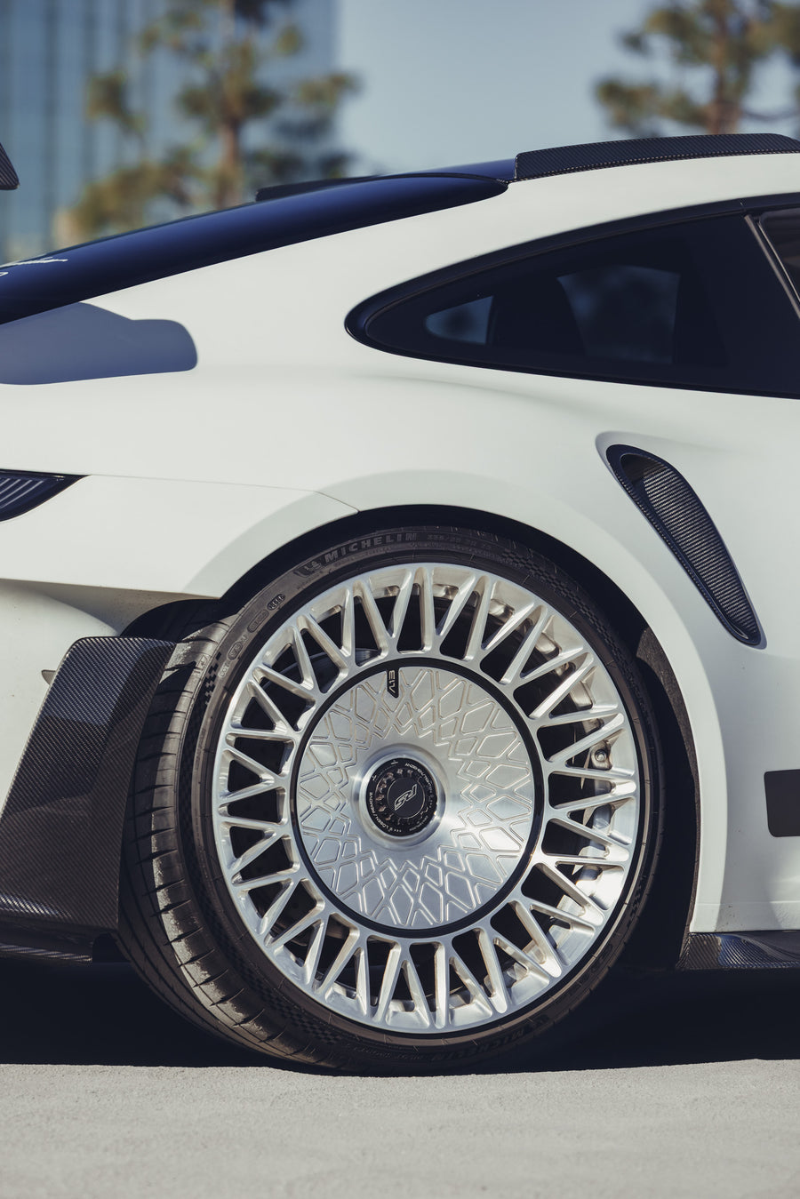Porsche 911 992 GT3 RS on AL13 C020 forged wheels in Brushed Satin / Brushed Gloss Competition Gold finish