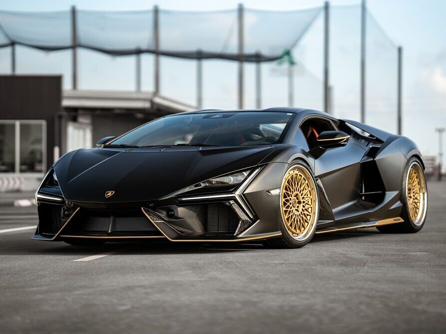 Lamborghini Revuelto on AL13 C025R forged wheels in Satin Race Gold / Polished Gloss finish