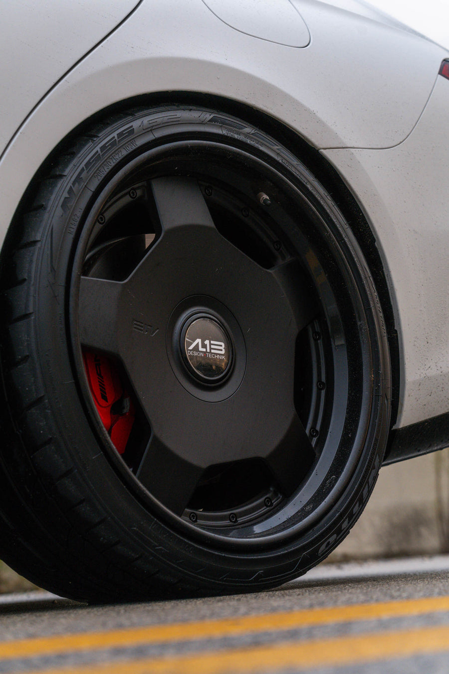 Mercedes-AMG S63E on AL13 C035 forged wheels in Satin Black / Gloss Black finish
