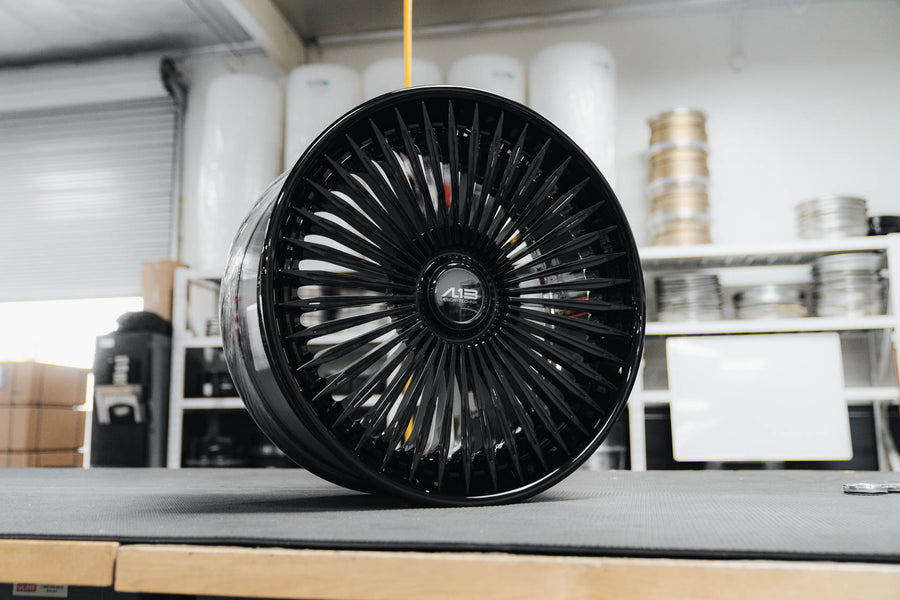 AL13 LUX03 3-piece forged wheel