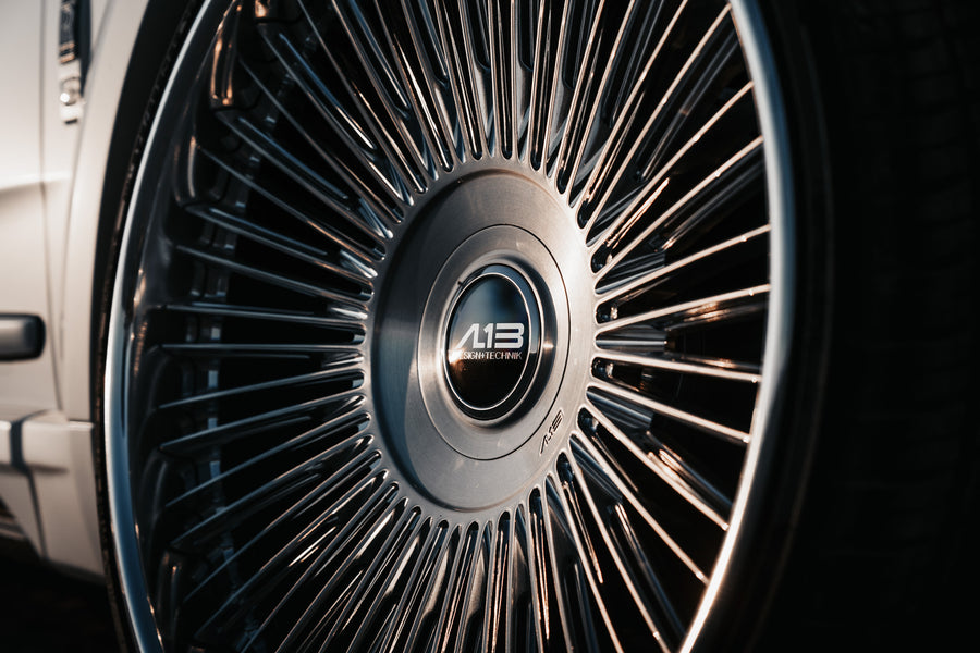 Rolls-Royce Cullinan Series II on AL13 LUX08 forged wheels in Polished Gloss / Brushed Surface finish