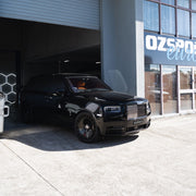 Rolls-Royce Cullinan on AL13 LUX10 forged wheels in Gloss Black finish