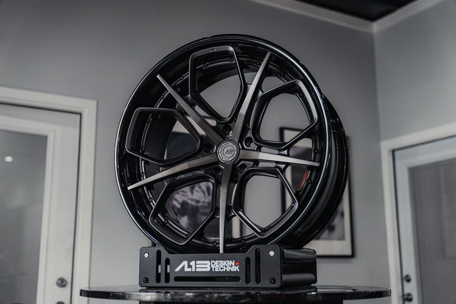 AL13 R140 3-piece forged wheel