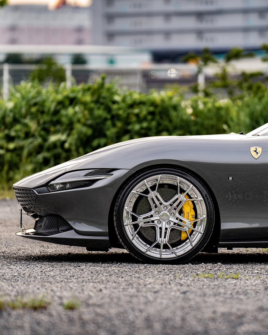 Ferrari Roma on AL13 R140 forged wheels in Polished Gloss finish