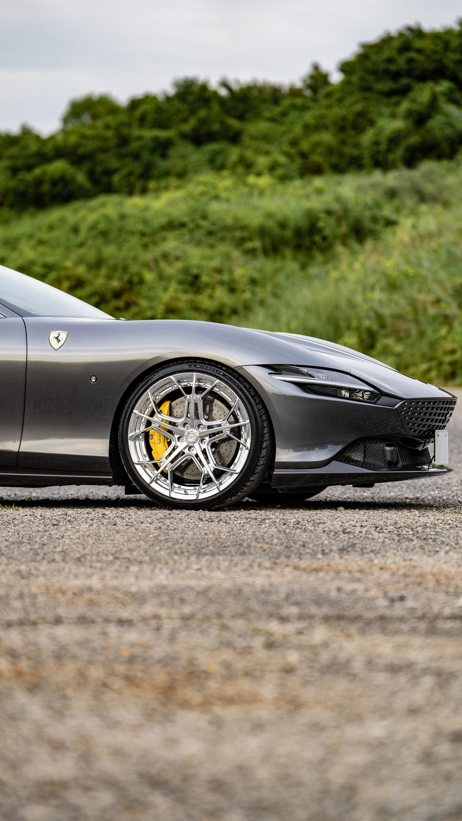 Ferrari Roma on AL13 R140 forged wheels in Polished Gloss finish