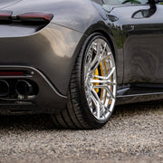 Ferrari Roma on AL13 R140 forged wheels in Polished Gloss finish