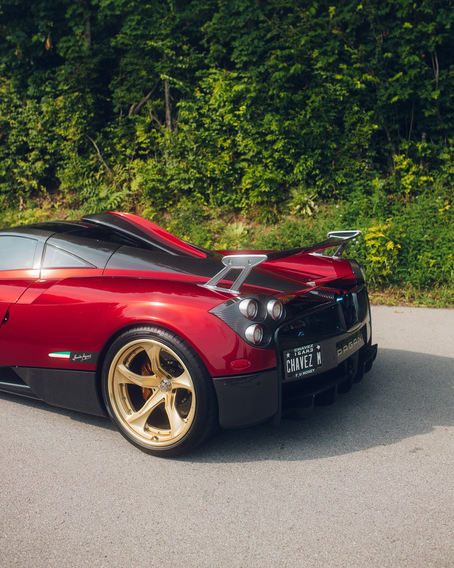 Pagani Huayra on AL13 R190 forged wheels in Polished Satin Champagne Gold / Polished Gloss Champagne Gold finish