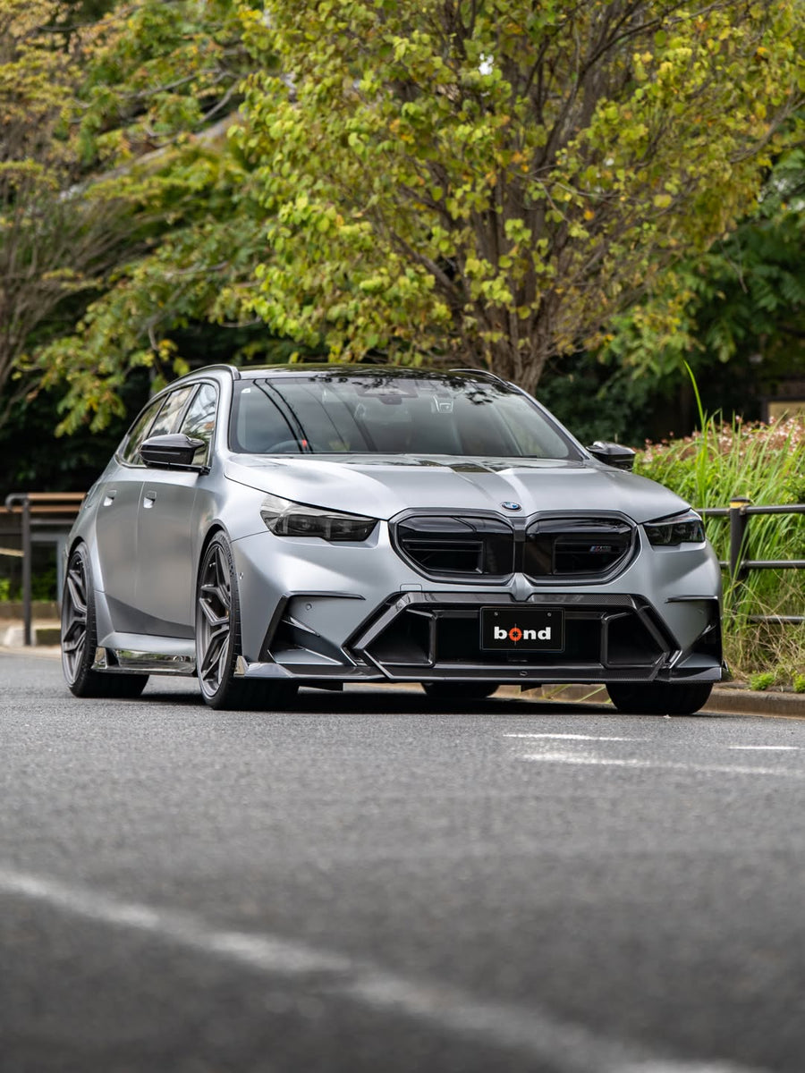 BMW G99 M5 on AL13 R70 forged wheels in Brushed Satin Shadow Grey finish