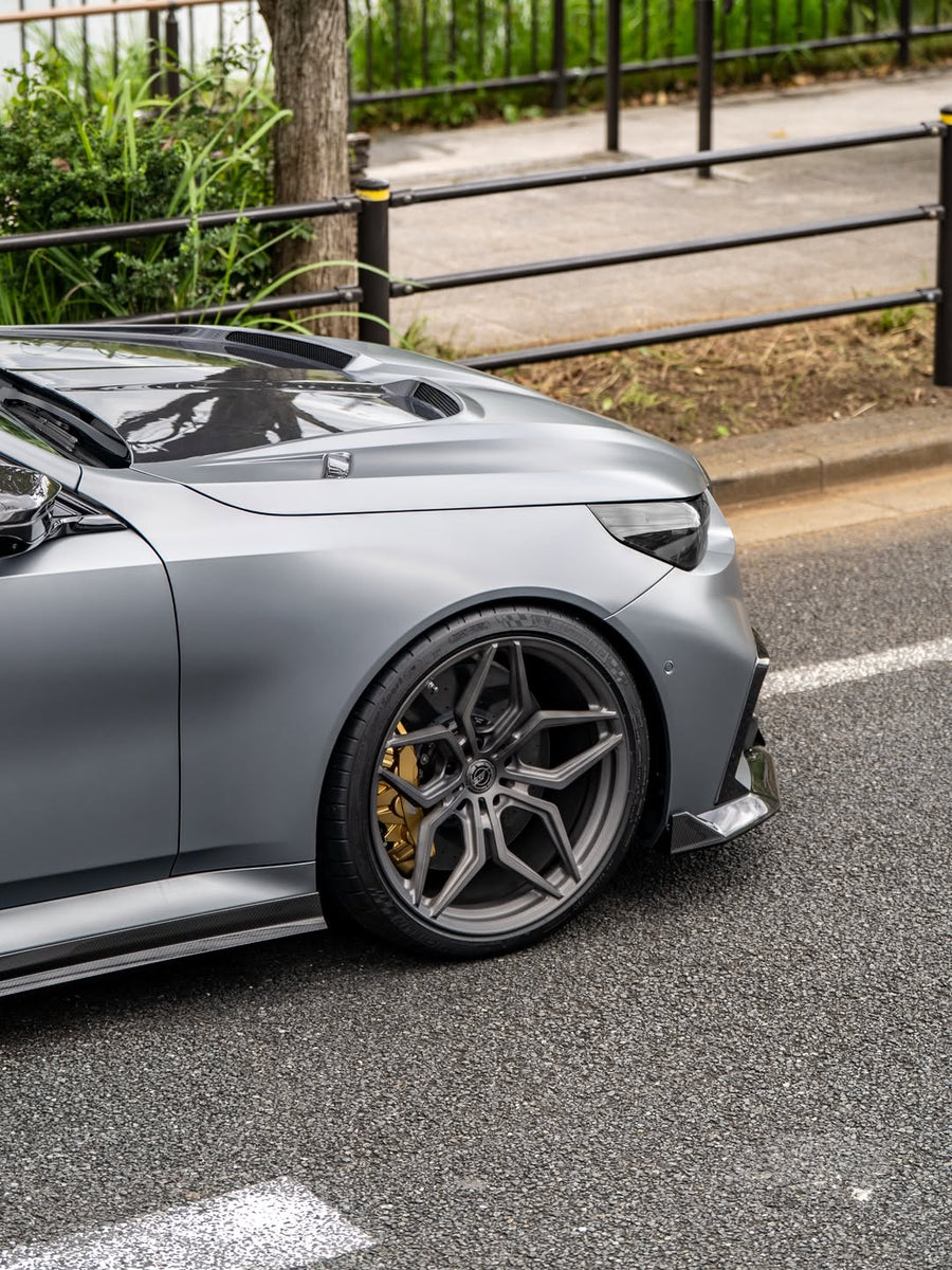 BMW G99 M5 on AL13 R70 forged wheels in Brushed Satin Shadow Grey finish